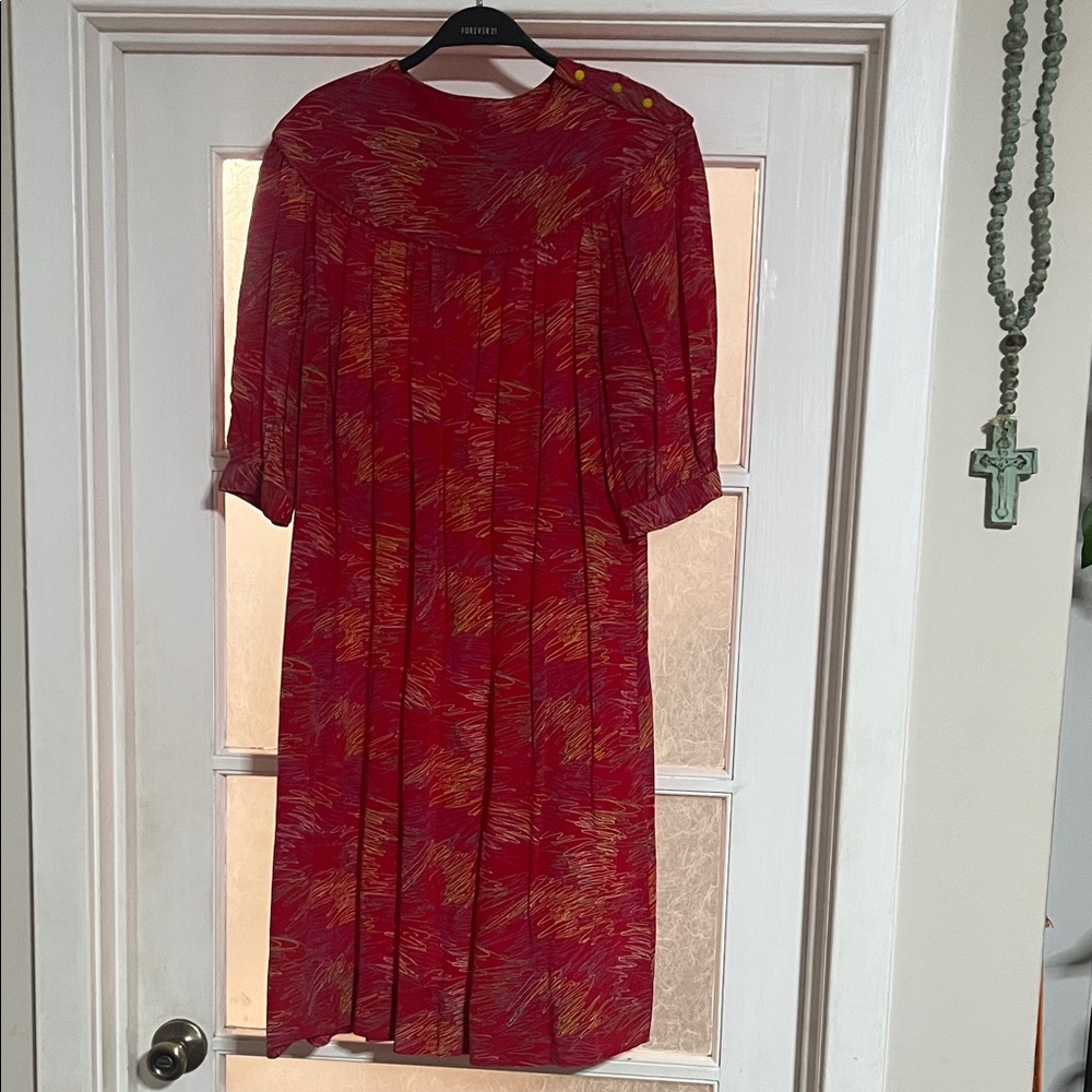 Vintage 1940’s-50’s silk/rayon Red Patterned Short-Sleeve Dress - Unbranded